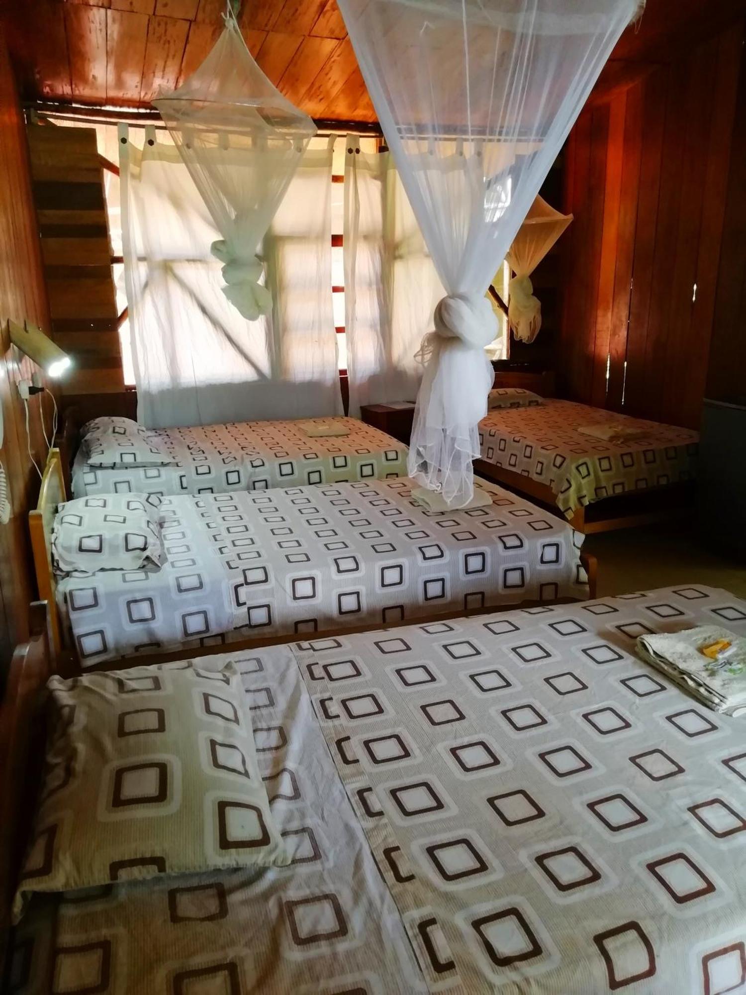 Madera Labrada Lodge Ecologico Тарапото Екстериор снимка